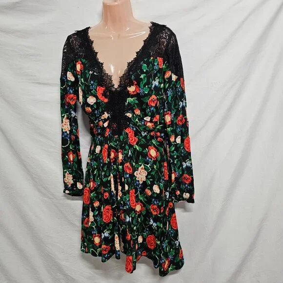 By Anthropologie Lacy V-Neck Mini Dress Women Size 4 Black - Picture 8 of 14